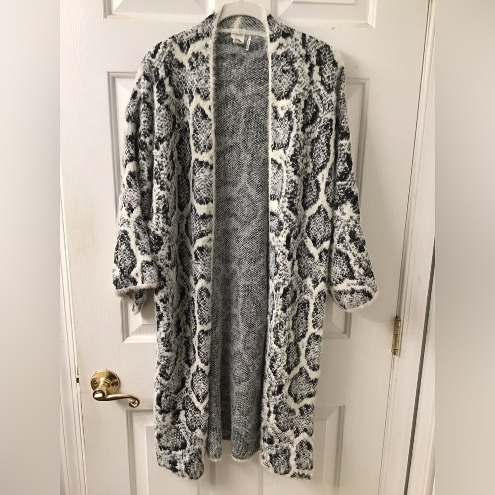 ANTHROPOLOGIE AKEMI & KIN SIGRID DUSTER CARDIGAN SWEATER EUC IS FITS MOST ANIMAL